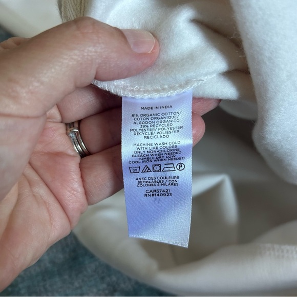 Lou and Grey long sleeve off white turtleneck size M- NWT - Picture 10 of 12